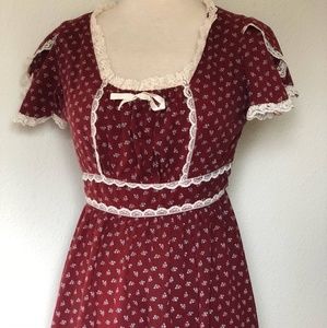 Vintage 1970s Calico Prairie Petal Sleeve Dress